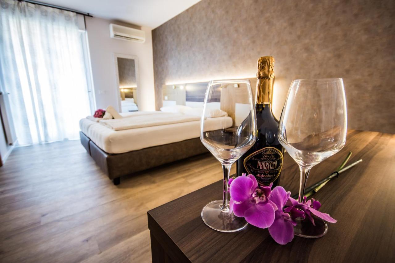 Hotel Eden Торрі-дель-Бенако Екстер'єр фото