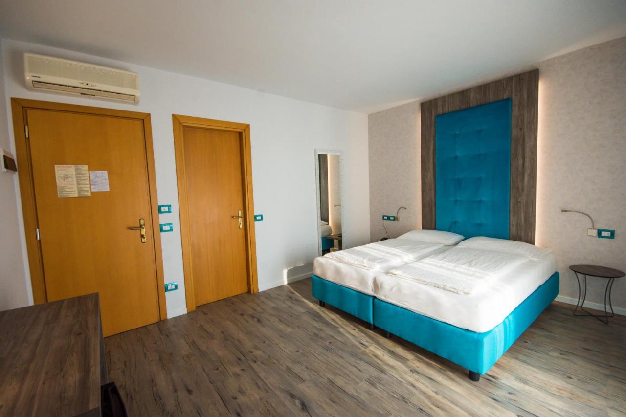 Hotel Eden Торрі-дель-Бенако Екстер'єр фото